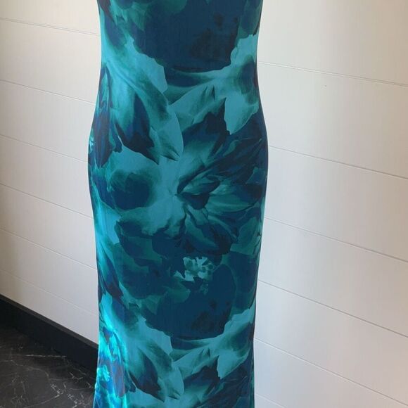 Pretty Garden Summer Floral Spaghetti Strap Maxi Dress Size Medium - Picture 4 of 11